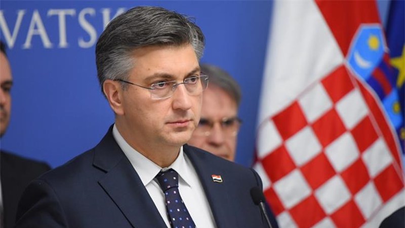 Obustava nastave na dva tjedna; odgoda plaćanja poreza na dohodak i dobit te doprinosa za poduzetnike
